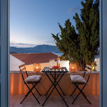 Cedrus Blue Apartment Symi Bagian luar foto